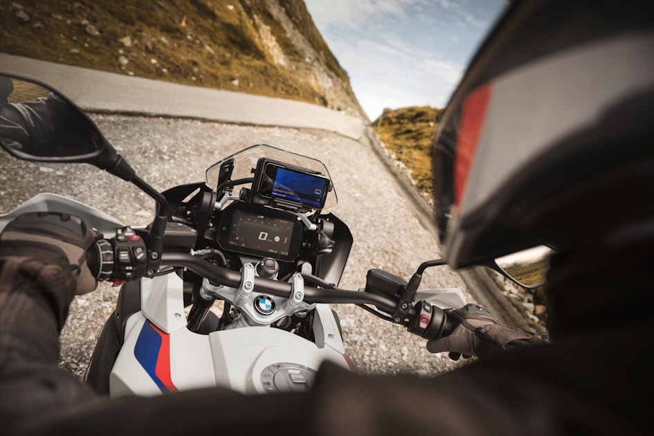 Bmw connected ride cradle Bmw connected ride cradle