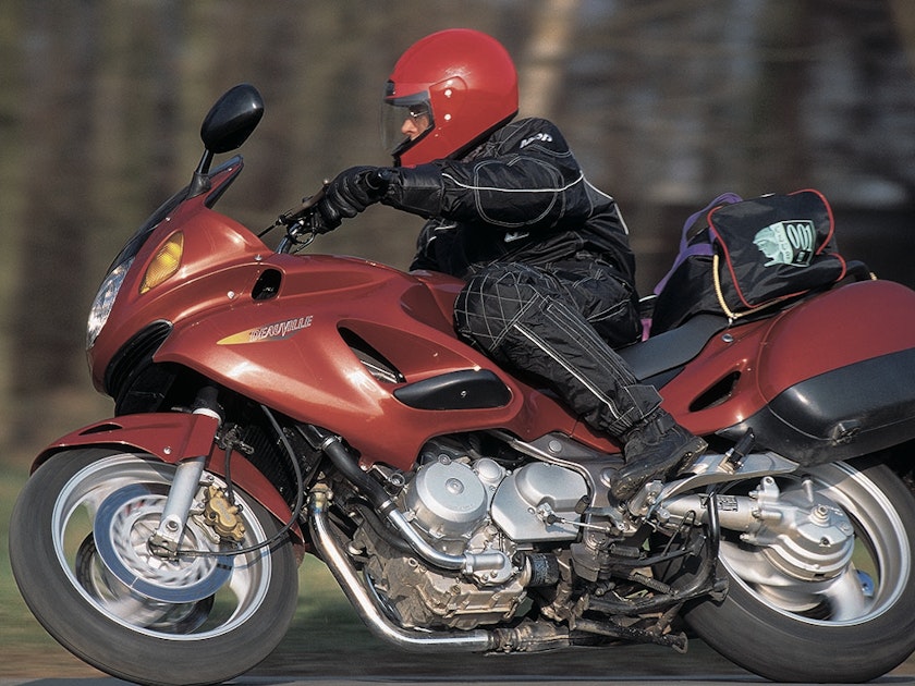 Rampe de carburateur HONDA 650 DEAUVILLE 1998 - 2005 Rampe de carburateur HONDA 650 DEAUVILLE 1998 - 2005
