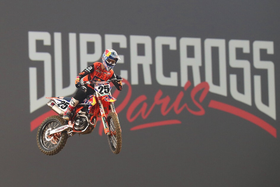 The Couch Racer: 40 jaar Supercross de Paris | Motoren en Toerisme